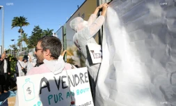 manifestation incinérateur devant la région 