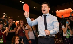 L'acteur comique ukrainien Volodymyr Zelensky, en bonne position pour accéder à la présidence en Ukraine, le 31 mars dans son QG électoral à Kiev