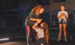  Le Port : Molière en créole dan’ kartié Titan