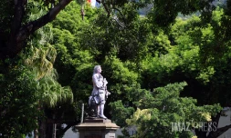 statue Mahé de Labourdonnais 