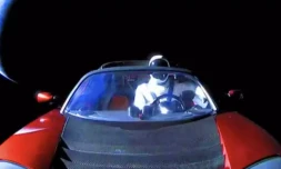 Des astronomes confondent un astéroïde… avec une Tesla