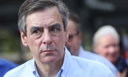 François Fillon lors de sa visite à Etang Salé le 11 février 2017 à La Réunion 