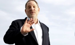 La police de New York a ouvert une enquête sur une aggression sexuelle présumée contre le puissant producteur Harvey Weinstein photographié en octobre 2015 à Cannes