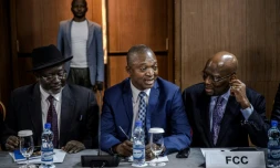 Le candidat à l'élection présidentielle Emmanuel Ramazani Shadary assiste à une rencontre avec les autres candidats à l'élection et avec la CENI, à Kinshasa, le 29 décembre 2018