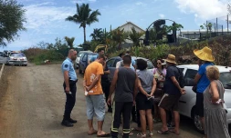 barrage devant l\'hôtel Akoya