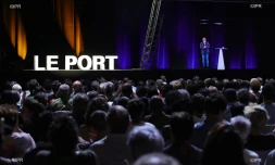 Jean-Luc Mélenchon Port