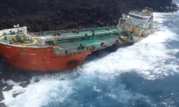 Tresta Star : la coque du bateau complètement éventrée 