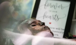 La dépouille momifiée de "Stoneman Willie", exposée à Reading, le 6 octobre 2023 en Pennsylvanie ( AFP / ANDREW CABALLERO-REYNOLDS )