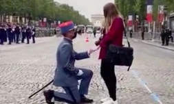 14 juillet : un soldat profite du défilé pour faire sa demande en mariage