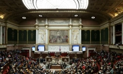 Les députés de la commission des Finances ont poursuivi jeudi leur travail de détricotage du projet de loi de Finances 2025, rejetant notamment la hausse de la taxe sur l'électricité, l'alourdissement du malus automobile et l'augmentation des taxes pour les chaudières à gaz ( AFP / Alain JOCARD )
