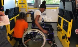 Vive les contrats aidés dans le bus