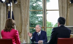 Le Premier ministre François Bayrou lors d'une interview télévisée en direct diffusée sur les chaînes d'information LCI, CNews, BFMTV et FranceInfo TV, à l'Hôtel de Matignon à Paris, le 31 août 2025 ( AFP / ALAIN JOCARD )