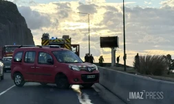 Saint-Denis : feu de broussailles en cours, les pompiers sont sur place
