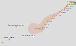 La tempĂȘte tropicale modĂ©rĂ©e Ancha baisse en intensitĂ©
