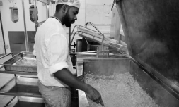 Saint-André : décès de Grégory Allamèle, agent de la cuisine centrale, la mairie lui rend hommage