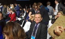 Michel Dennemont et Henri-Chane Tef assistaient au Conseil national d\'En Marche. (Photo Laurent Lucas)