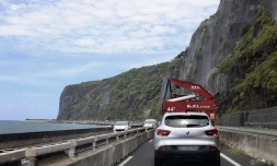 La route du littoral est toujours basculée