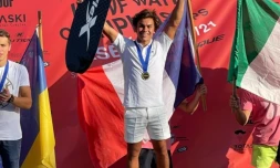  Lindsay Bordier devient champion d'Europe de ski nautique 