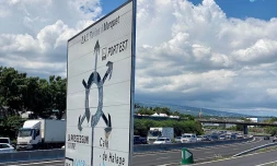La route du littoral bloquée dans les deux sens entre Saint-Denis et La Possession
