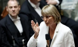 La ministre chargée du Logement Valérie Létard lors d'une séance de questions au gouvernement à l'Assemblée nationale, le 10 juin 2025 à Paris ( AFP / GEOFFROY VAN DER HASSELT )