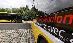 nouveaux véhicules car jaune 