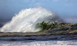 Maintien de la vigilance jaune vagues - submersion entre le Port et Saint-Philippe