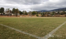 terrain de sports vide 