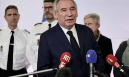 Le Premier ministre François Bayrou, réagissant à la situation à Mayotte, dévastée par un cyclone, Paris, le 14 décembre 2024 ( AFP / STEPHANE DE SAKUTIN )
