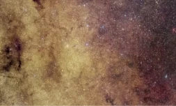 Image diffusée le 23 juin 2026 par l'Agence spatiale européenne et prise le 23 mars 2025 pendant 26 heures par la caméra optique VIS de la sonde Euclid, montrant le centre de notre Voie lactée ( EUROPEAN SPACE AGENCY / Handout )
