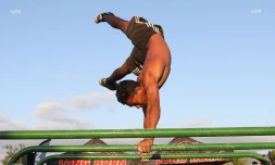 Championnat régional street workout au Port, bek la barre 