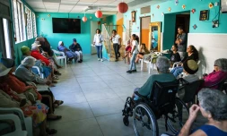 Saint-Paul : contes créoles et sourires dans les maisons de retraite 