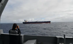 Un pétrolier suspecté d'arborer un faux pavillon et de transport illicite de carburants intercepté au large de La Réunion