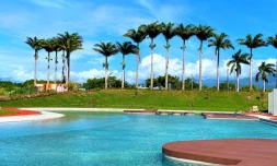 bassin de baignade du parc du colosse