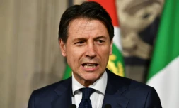 Giuseppe Conte parle à la presse après un entretien avec le président italien Sergio Mattarella le 27 mai 2018