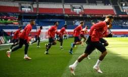 Les joueurs du Paris-Saint Germain, à l'échauffement avant leur match de L1 contre Lille, le 3 avril 2021 au Parc des Princes