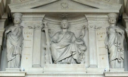 Le groupe de Tarnac sera jugé mais pas pour terrorisme