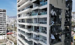 Un immeuble endommagé après le passage de l'ouragan Otis, le 26 octobre 2023 à Acapulco, au Mexique ( AFP / RODRIGO OROPEZA )