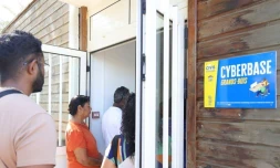  La Civis inaugure une nouvelle cyberbase à Saint-Pierre 