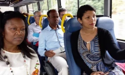 Les élus prennent le bus 