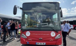 "Vis ma Vie" : à Saint-Paul, cyclistes et conducteurs de bus échangent leur place