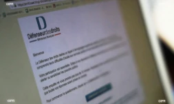 Discrimination et services publics, le Défenseur des Droits interroge les Ultramarins