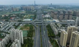 Covid: des millions d'habitants confinés dans l'une des plus grandes villes de Chine