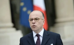 Le ministre de l'Intérieur Bernard Cazeneuve à l'Elysée à l'issue d'une réunion avec les syndicats de police et de gendarmerie, le 12 avril 2016 à Pars