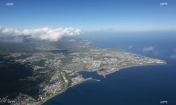 Le port est et ouest 