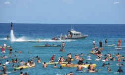 nou\'t tout dans la mer