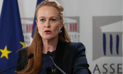 DIMITAR DILKOFF / AFP Violette Spillebout, ici le 10 avril 2025 lors d’une conférence de presse sur la commission d’enquête de l’affaire Bétharram.