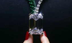 Ce diamant de 163,41 carats, photographié à la maison de ventes Christie's à Londres le 3 octobre 2017, est mis aux enchères à Genève le 14 novembre.
