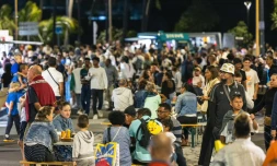 Saint-Denis : le marché de nuit a attiré de nombreux visiteurs au Barachois