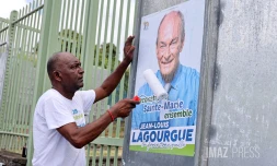 collage affiche jean-louis lagourgue 