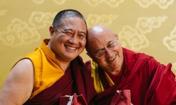 Shechen Rabjam Rinpoché, maître du bouddhisme tibétain et Matthieu Ricard, moine bouddhiste